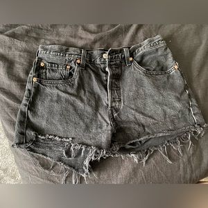 Levi’s 501 distressed shorts